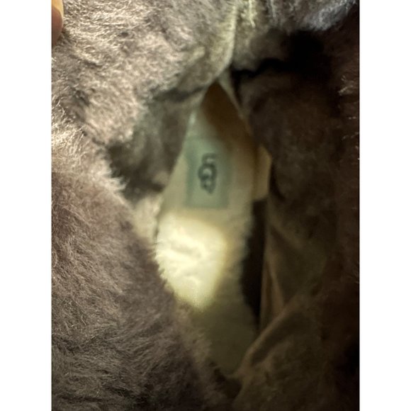 UGG EDELINA GRIZZLY BOOTS Like new condition 11 - Picture 11 of 14